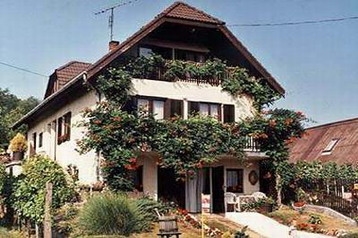 Унгария Privát Szigliget, Екстериор